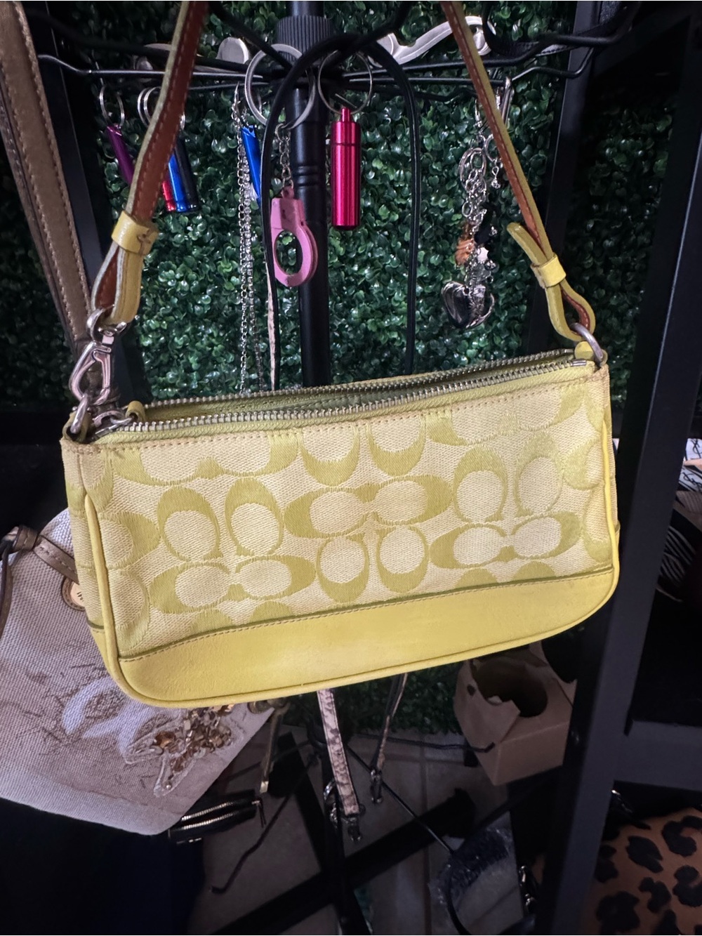 Coach Demi VINTAGE🫶🏻 🍋‍🟩 LIME GREEN RARE - Picture 2 of 7